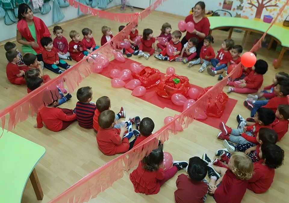 Red color’s party!